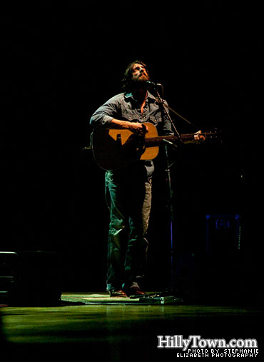 Ray Lamontagne @ Merrill Auditorium - photo by Stephanie Elizabeth Photography for HillyTown.com